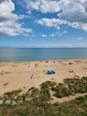Sands Holiday Chalet Dog friendly, free wifi, swimming pool and club passes included